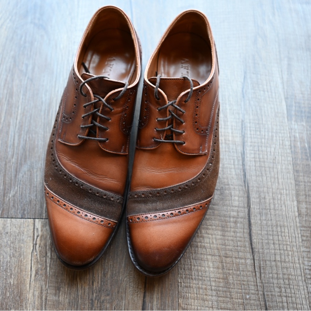 Taft Brown Oxford Shoes with Brogue Detailing